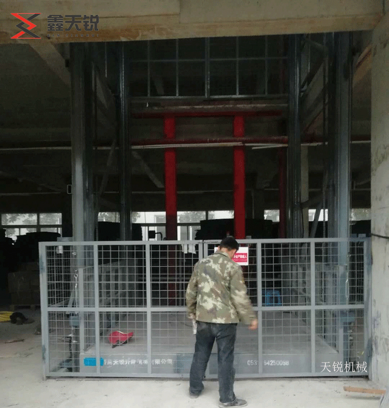 萍乡10吨液压货梯交付使用