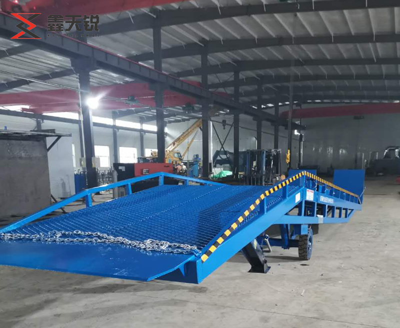 萍乡移动式液压登车桥生产车间